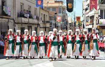 La Fil&agrave; Wal&iacute;es de los Moros Nuevos celebra un &ldquo;Caf&eacute; Festero&rdquo; por su 50&ordf; aniversario