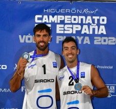 El eldense Roberto Sanf&eacute;lix, plata en el Campeonato de Espa&ntilde;a de v&oacute;ley playa