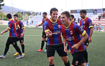 El Deportivo vuelve a la senda de la victoria (2-1)