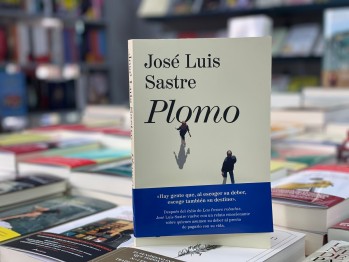 "Plomo" de Jos&eacute; Luis Sastre