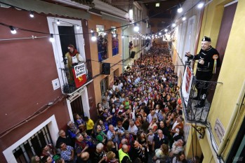 La Embaj&aacute; triunfa en "la calle del Marques" y promete volver cada a&ntilde;o como un "tallerico clandestino"