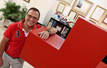 Ismael Estevan renueva como presidente de Cruz Roja Elda