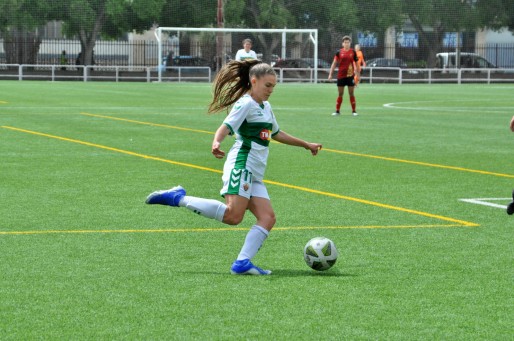 La eldense Esther Garc&iacute;a jugar&aacute; en el Atl&eacute;tico de Madrid la pr&oacute;xima temporada