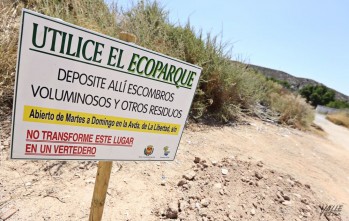 Elda se&ntilde;ala los 15 puntos negros de vertidos ilegales 