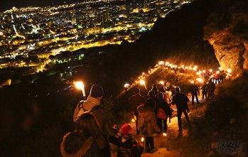 El calor del fuego vuelve a iluminar Bol&oacute;n
