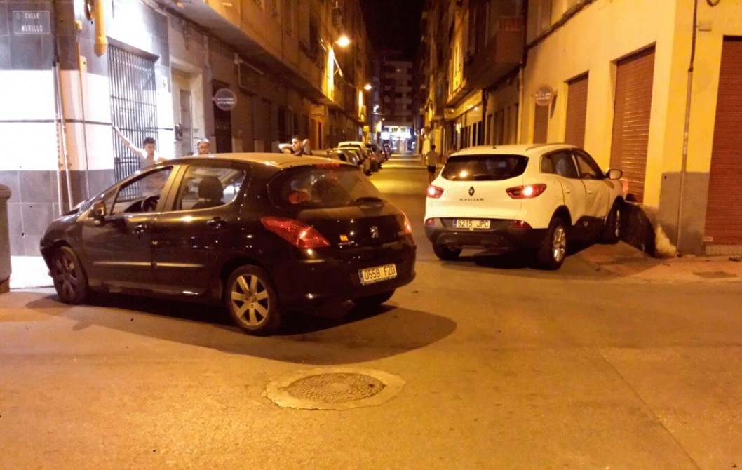 Cuatro accidentes por las calles de Elda en menos de dos horas Cuatro accidentes por las calles de Elda en menos de dos horas