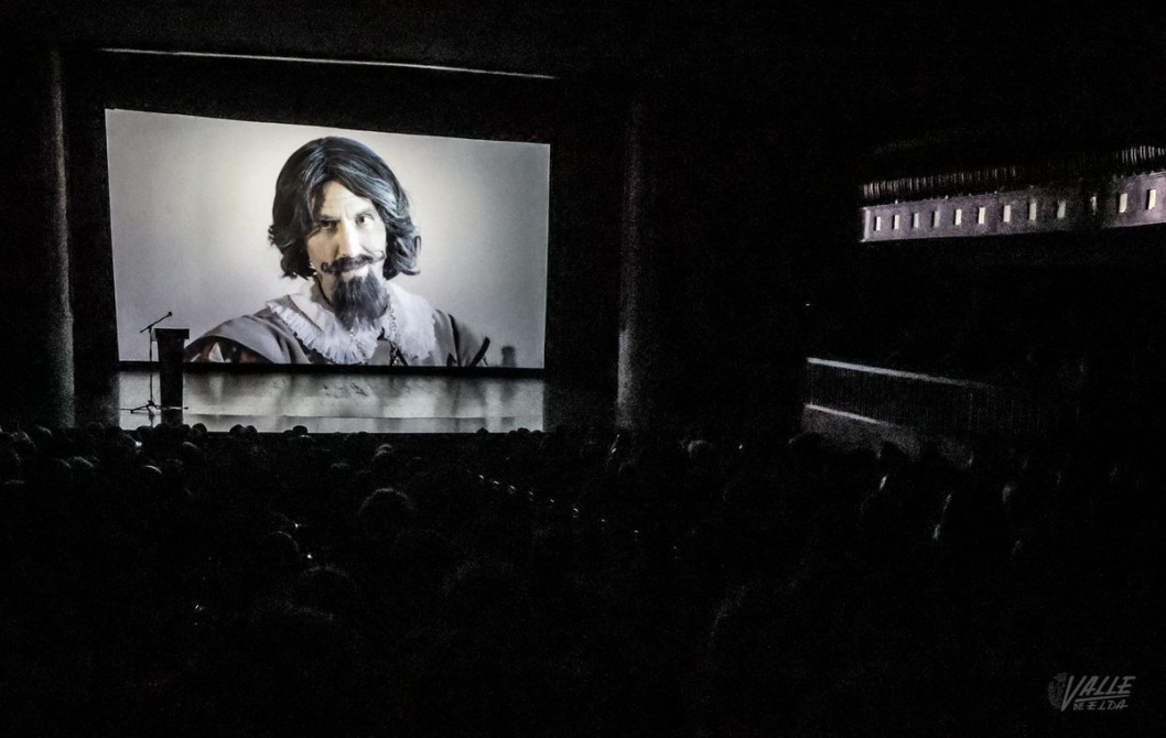Elda presentó un corto sobre Carlos Coloma Elda presentó un corto sobre Carlos Coloma