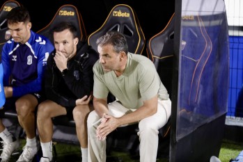 Javi Calleja: "Estamos muy contentos porque nos merec&iacute;amos una victoria as&iacute;"