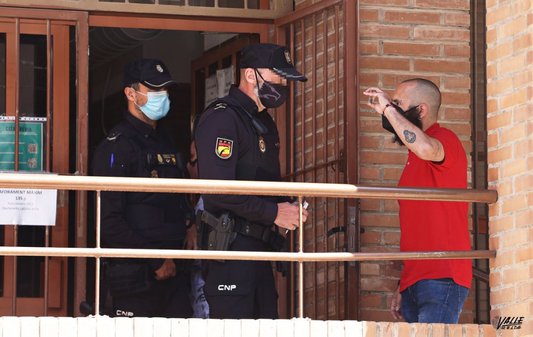 Un joven citado a declarar tras una concentración acusado de delitos de odio Un joven citado a declarar tras una concentración acusado de delitos de odio