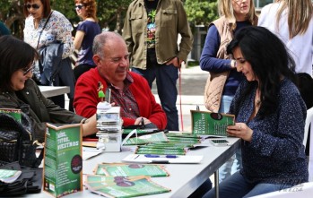La literatura toma la Plaza Castelar con motivo del D&iacute;a del Libro